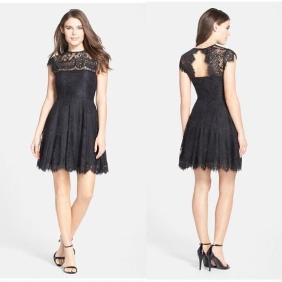 BB DAKOTA NEW Rihanna Black Lace Dress 0 NWT - Picture 1 of 8